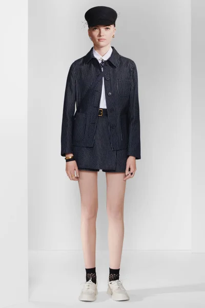 Look 16